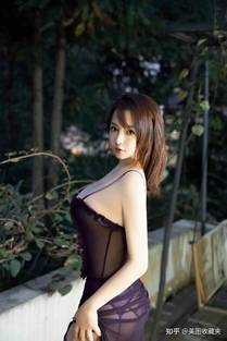 暗流涌动封面